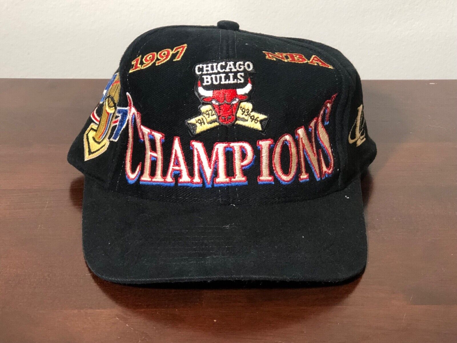 Vintage Chicago Bulls NBA Championship Logo Athletic Strapback Hat