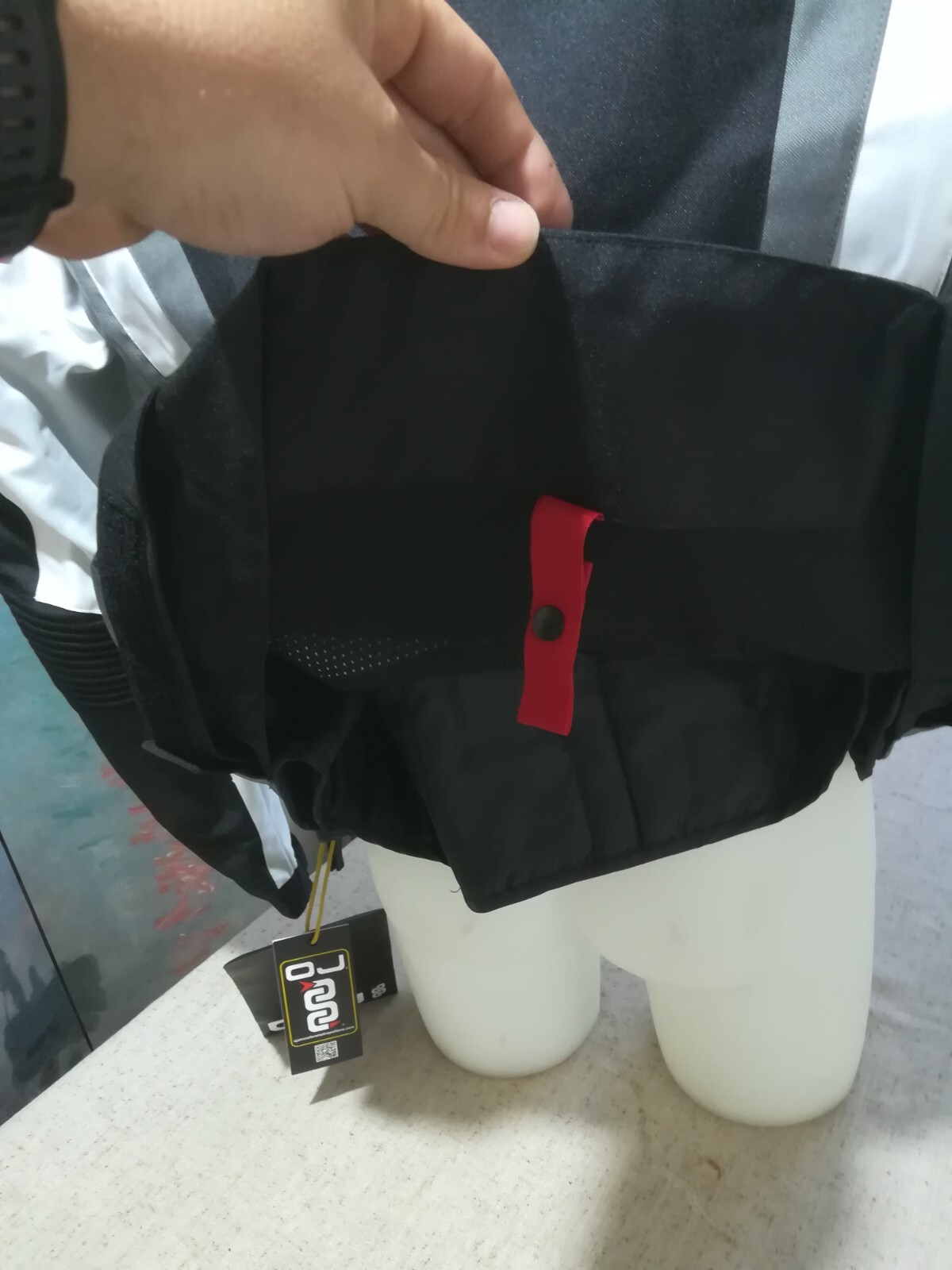 Foto 7 di 24