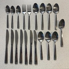 Lot of 20 Farberware China FRW39 Pattern Spoons Forks Knives Flatware Stainless