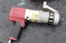 Souix Geared 1" Drive Air Impact Wrench with Plarad Gear Head