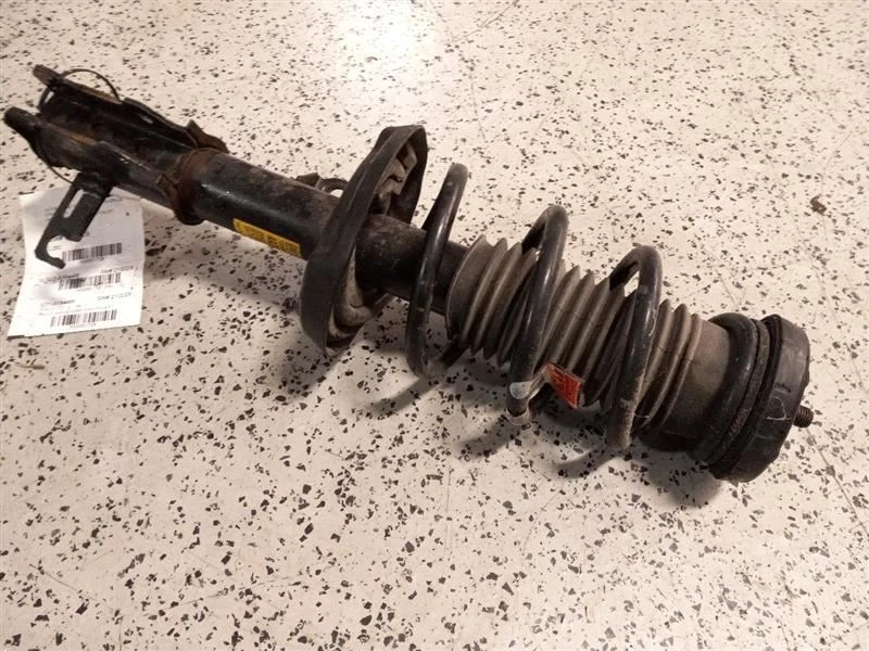 Chevrolet Cruze 2013-2014 puntal delantero derecho Foto 2 de 4