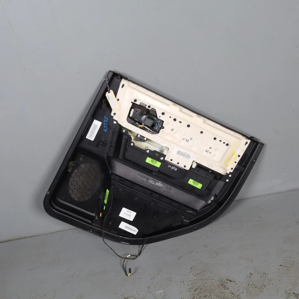 2009-2016 Ram 1500 Crew Laramie Left Rear Door Panel 1VY571A7AH USED Oem - Изображение 3 из 4