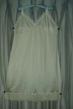 VINTAGE IVORY WITH LACE FULL SLIP SLEEP WEAR NIGHTGOWN  #339