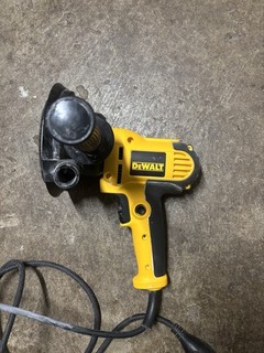 DEWALT DWE6401DS 5 in Disc Sander 120V Corded Rotary