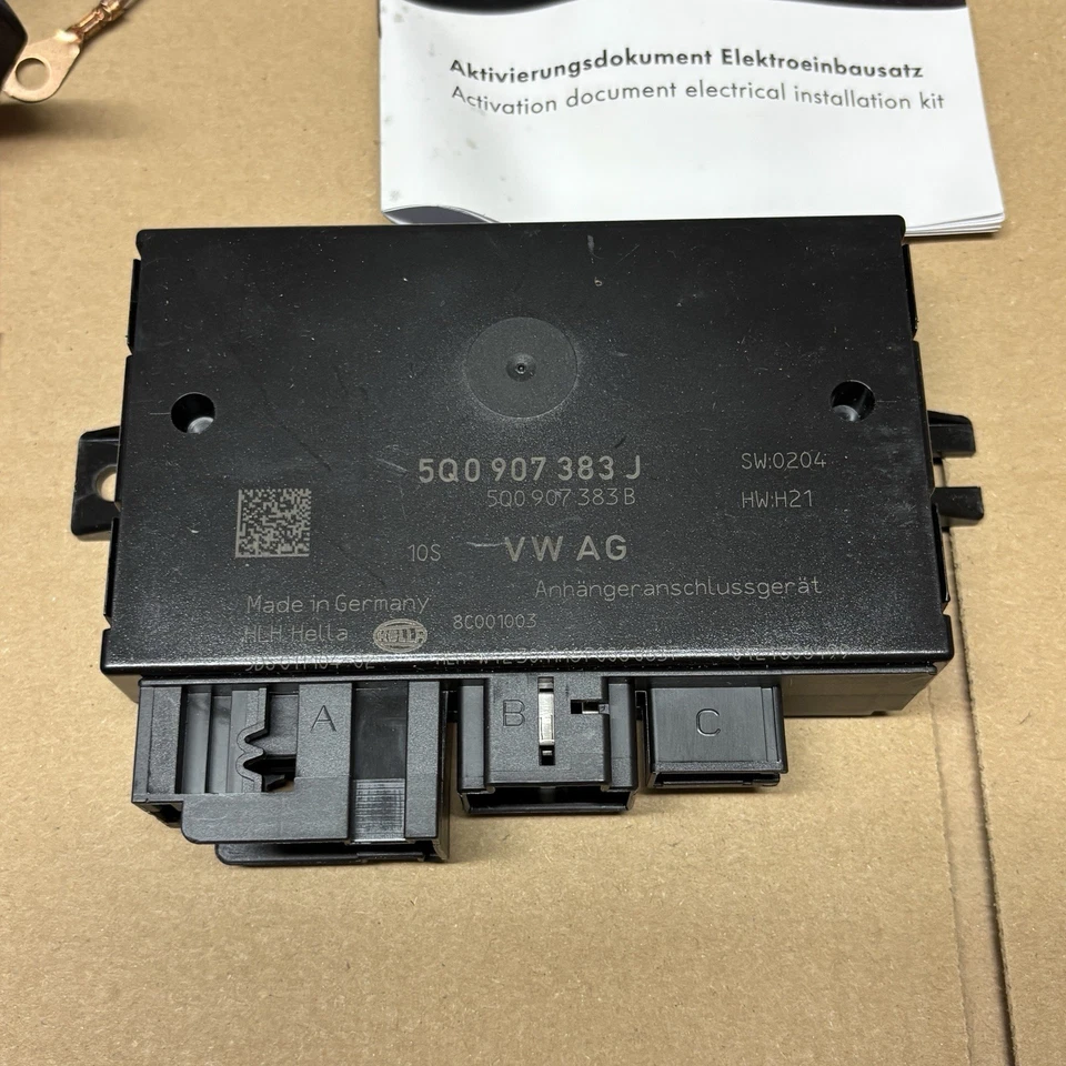 Originale VW Passat 3G B8 set tubi gancio di traino rimovibile 3G1055204 - Immagine 2 di 4