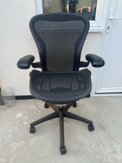 Herman Miller Aeron Ergonomic Office Chair – Size B Excellent Condition
