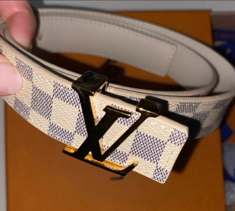 Cinturón Louis Vuitton LV Initiales Damier Azure Foto 2 de 2