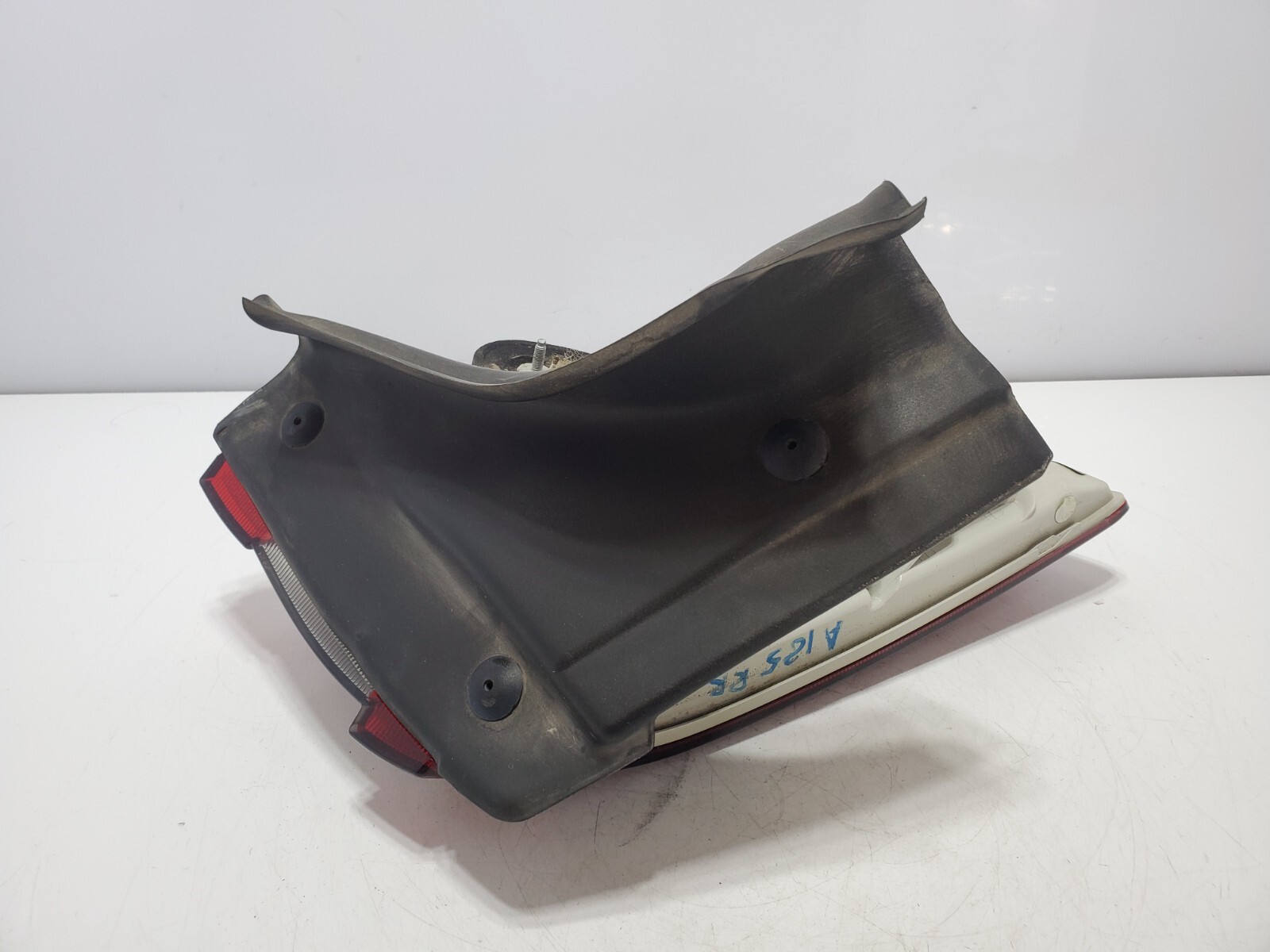 ✅13-19 OEM Maserati GT Sport M145 Rear Right Passenger Side Outer Tail Light 51k