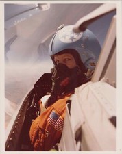 GENERAL DYNAMICS F-16 FIGHTING FALCON COCKPIT ORIGINAL MANUFACTURERS PHOTO 83