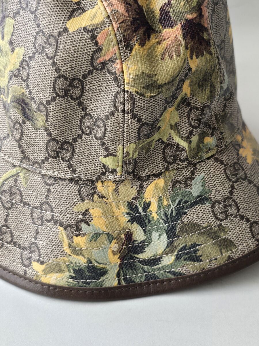 Gucci Bucket Hat GG Supreme Monogram Logo Dusty Azalea Size Gucci Bucket Hat GG Supreme Monogram Logo Dusty Azalea Size