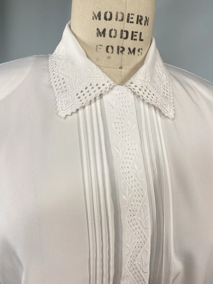 Blusa BOBBIE BROOKS Mujer Vintage TALLA GRANDE Blanca Bordada Años 80 90 Plisada Foto 3 de 4