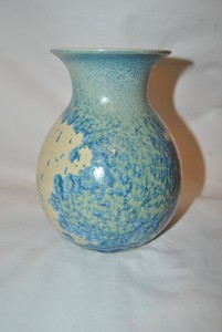 Rookwood Cream With Blue Crystaline Glaze Bulbous Vase 1929 Shape #402