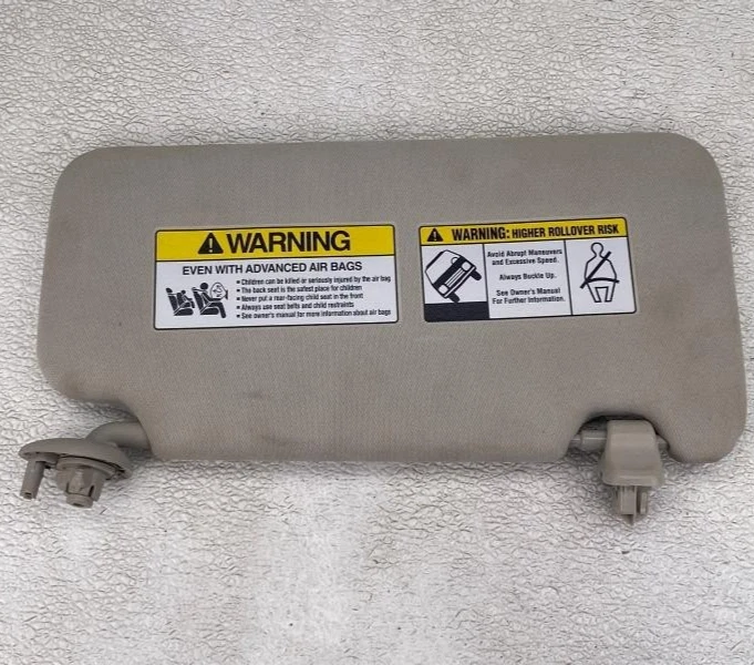 Parasol delantero izquierdo Honda HR-V 2016-2022 sin iluminación gris fabricante original Foto 3 de 4