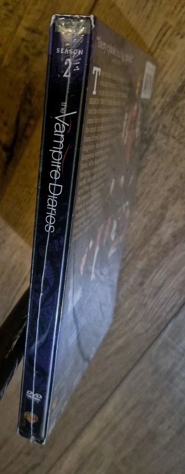 THE VAMPIRE DIARIES  SEASON 2 DVD NEW Sealed - Image 3 of 3