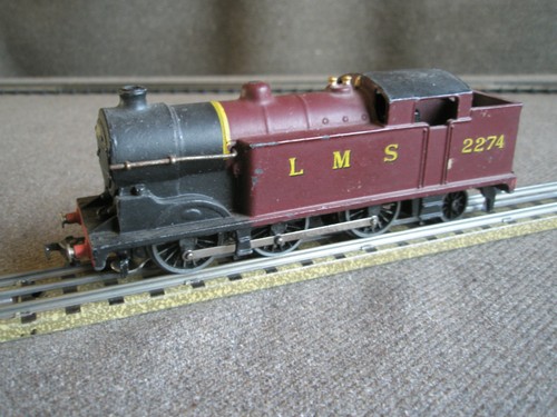 HORNBY DUBLO 2217 0-6-2 TANKLOKOMOTIVE IN LMS CRIMSON LAKE LACKIERUNG - GETESTET | Condition: Used
