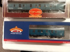 Bachmann 39-182B  Mk1 NLV (ex-GUV) BR Blue Newspapers M81124 and Lima Mk1  80855