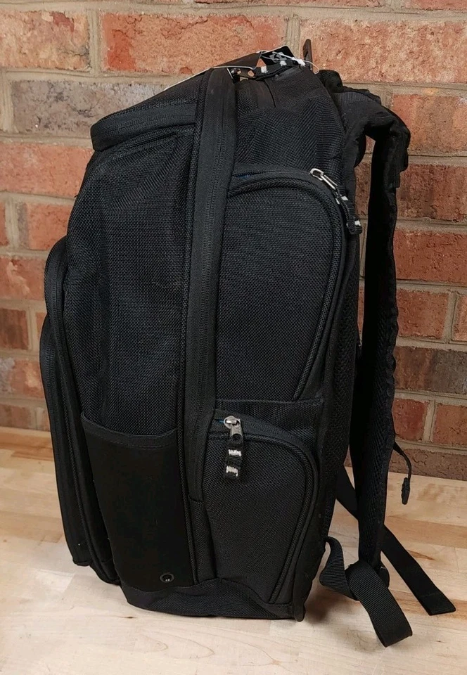 Mochila OGIO Epic TRD Toyota Racing Development preta nylon bolsa de viagem Nascar - Imagem 3 de 4