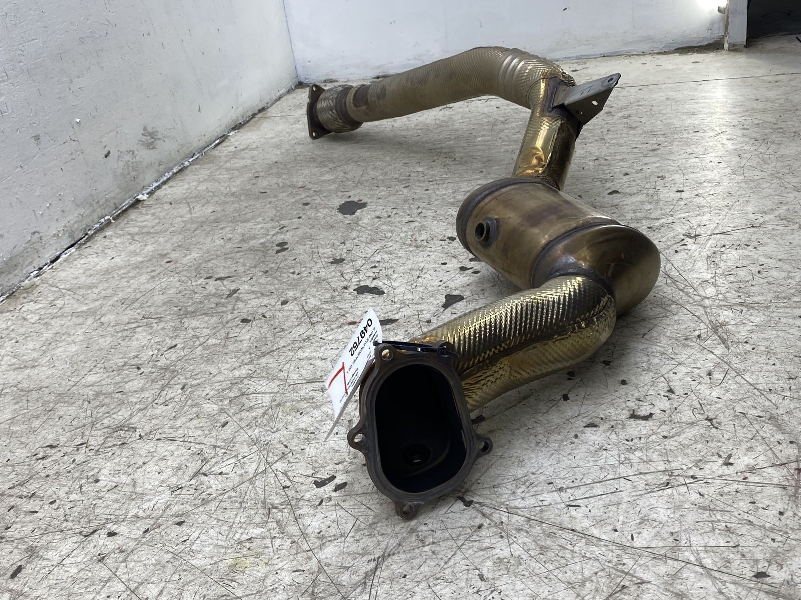2013-2019 BENTLEY FLYING SPUR RECERTIFIED 4.0L EXHAUST CATALYTIC CONVERTER PIPE
