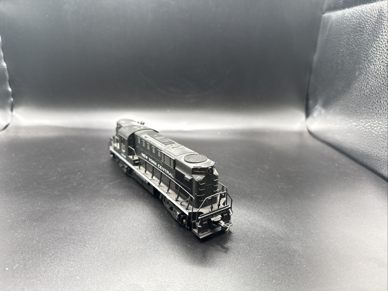 Picture 5 of 9