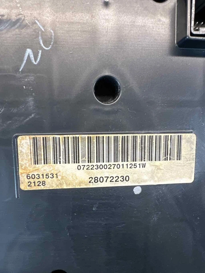 07 08 SUBURBAN 1500 Velocímetro Cluster 28072230 Foto 3 de 4