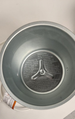 2 qt Crockpot Beautiful by Drew Barrymore New Open Box slow Cooker white - Picture 9 of 16