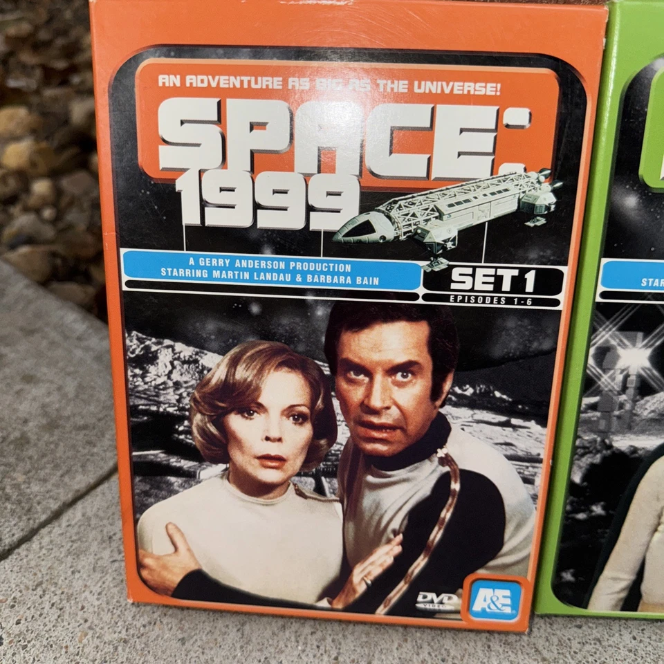 Space 1999  Seasons Sets 1, 2,3, 4 DVDs Foto 3 de 4