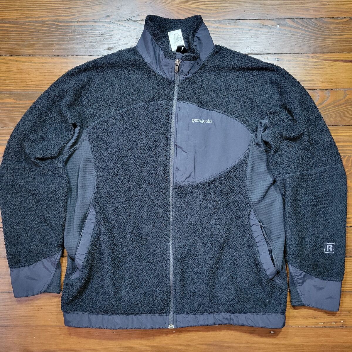Patagonia R3 Regulator Fleece Jacket - Black - Size Large | eBay Patagonia R3 Regulator Fleece Jacket - Black - Size Large | eBay