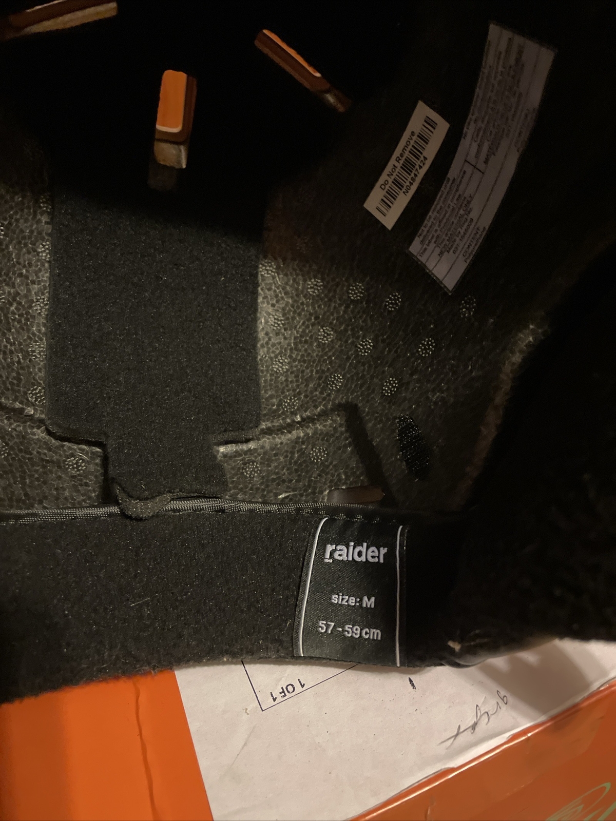 Anon Women's Medium Snowboard Ski Helmet  Worn One Time For 5 Min