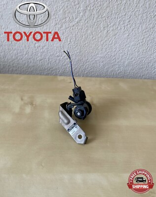 1997-2001 Toyota Camry Solara Vacuum Switch Valve VSV 90910