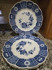 Lipper & Mann Blue Imari Japanese Vintage Dinner Plates Set of 4 