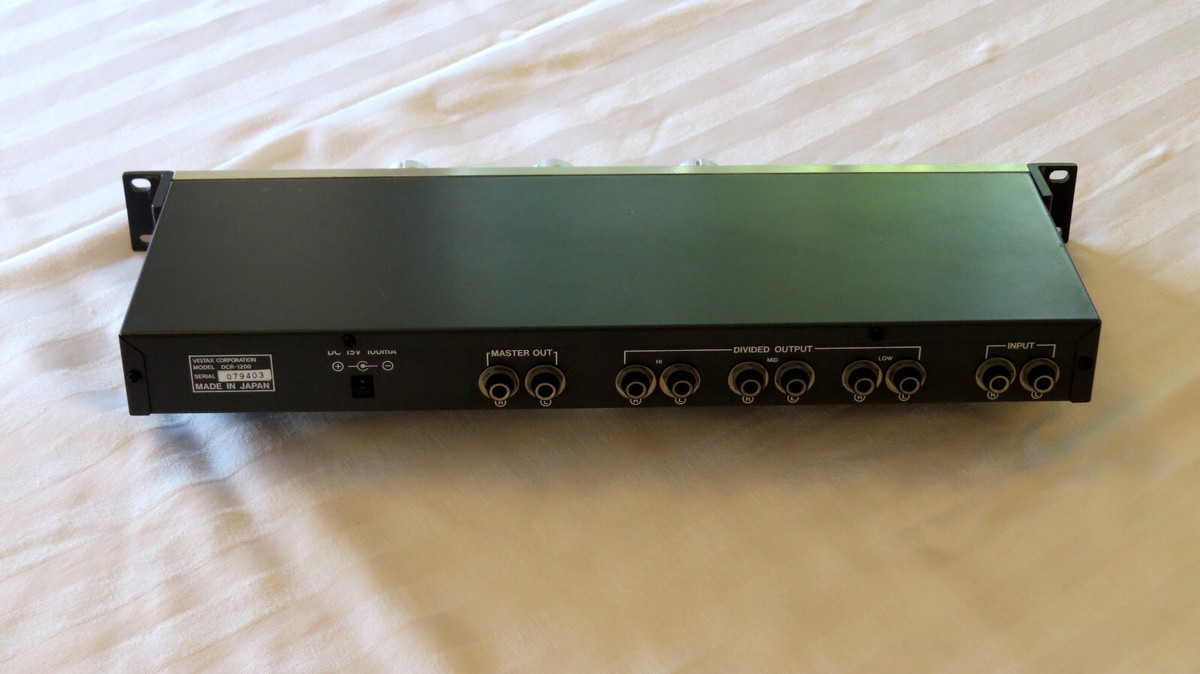 Bozak CMA 10-2DLA Mixer + Vestax DCR 1200 EQ 3 band isolator