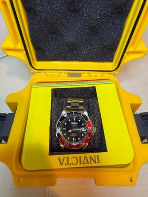 Invicta Pro Diver Automatic Stainless Steel Band Date Analog Dial Wrist Watch