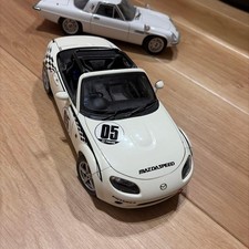 Mazda MX-5 minicar 1/18 white