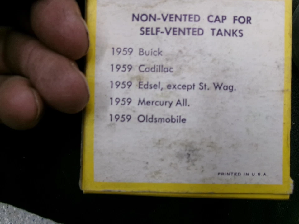 1959 Cadillac Buick Oldsmobile Edsel NOS Stant Non Vented Locking Gas Cap G-39 - Image 2 of 3