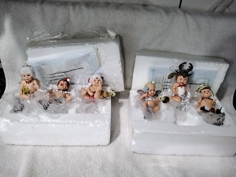 Bradford Exchange Santa It's Not Easy Being Cute Baby Ornaments Sherry Rawn