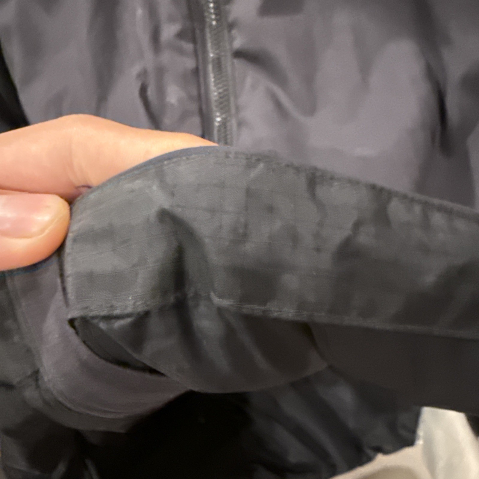 Arc’teryx LEAF Atom LT Hoody Gen1 Black Men’s Small Rare Tactical Lightweight image 7