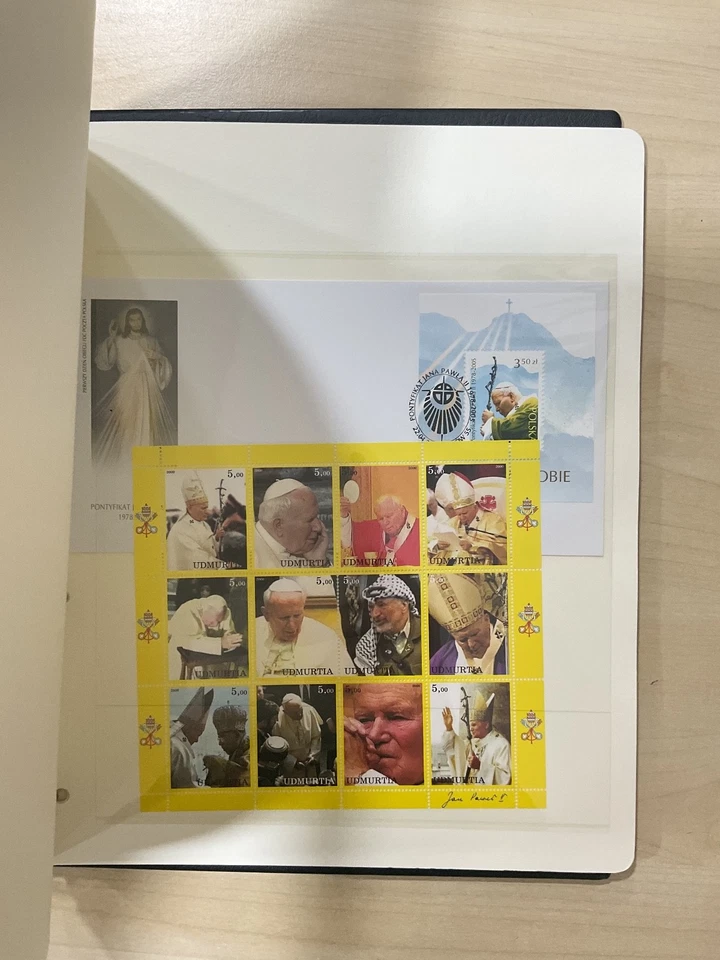 Sellos del Vaticano. Colección como nueva. Algunas fundas para monedas. F184 Foto 2 de 4