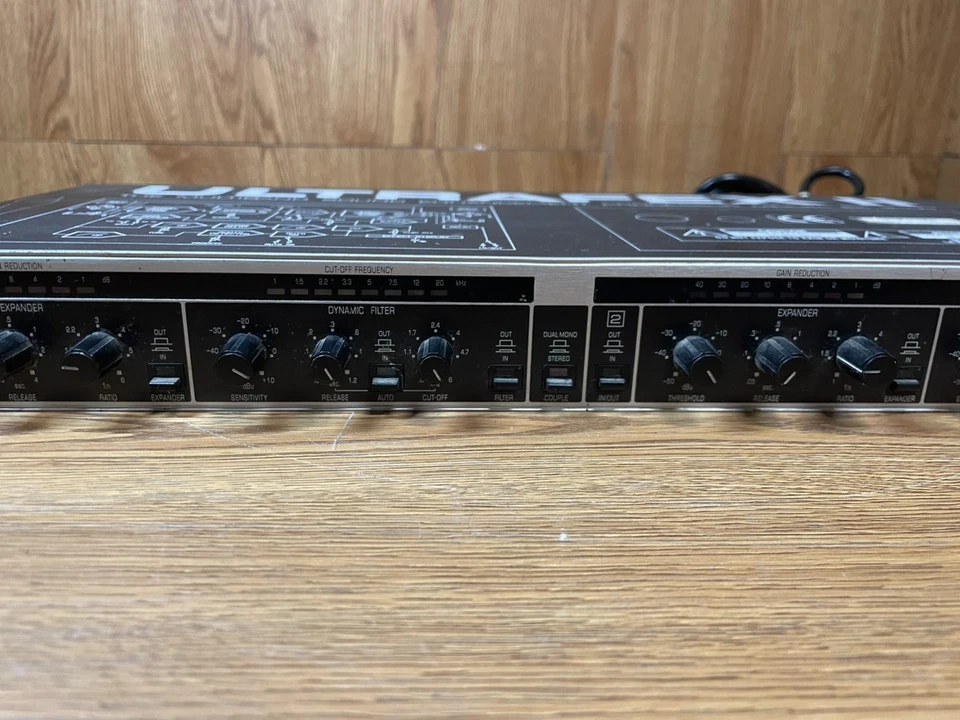 BEHRINGER SNR-2000 (PSJ006106) Foto 3 de 4