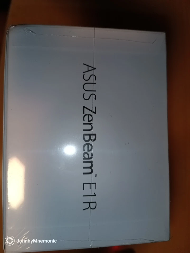 ASUS ZenBeam E1R Mini-LED-Projektor (200 LED-Lumen, WVGA-Auflösung Mit Garantie - Bild 2 von 4