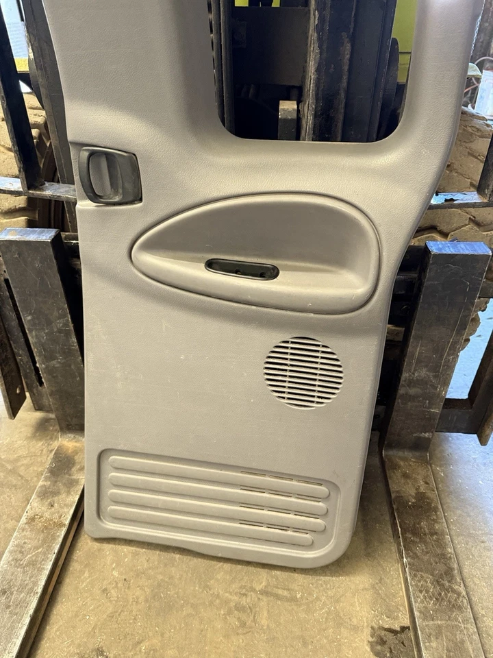 Painel traseiro Dodge Ram 2500 3500 1998.5-2001 acabamento de porta 28818963 cinza - Imagem 4 de 4