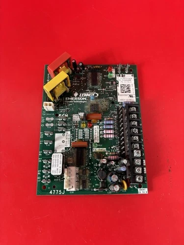 LENNOX EMERSON 101798 OEM CONTROL CIRCUIT BOARD 49E22-120