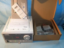 Storz 300 watt Xenon Light Source for Endoscopy, 0 hours, with footswitch, NEW!