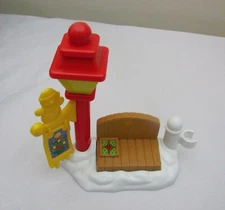 Fisher Price Little People Lamp Post Bench Christmas Tree Flag Winter Rare