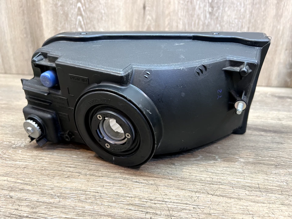 2008 TOYOTA LAND CRUISER LH ЛЕВЫЙ СВЕТОДИОДНЫЙ ПРОТИВОТУМАННЫЙ ФОНАРЬ В СБОРЕ OEM - Изображение 2 из 4