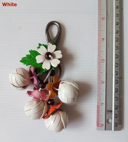 Hermoso y duradero llavero con flores de cuero para tu bolso No. 4 - Imagen 5 de 11