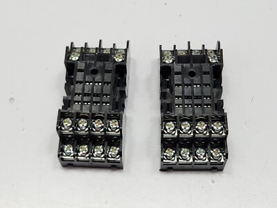 IDEC SY4S-05A RELAY SOCKET - LOT OF 2