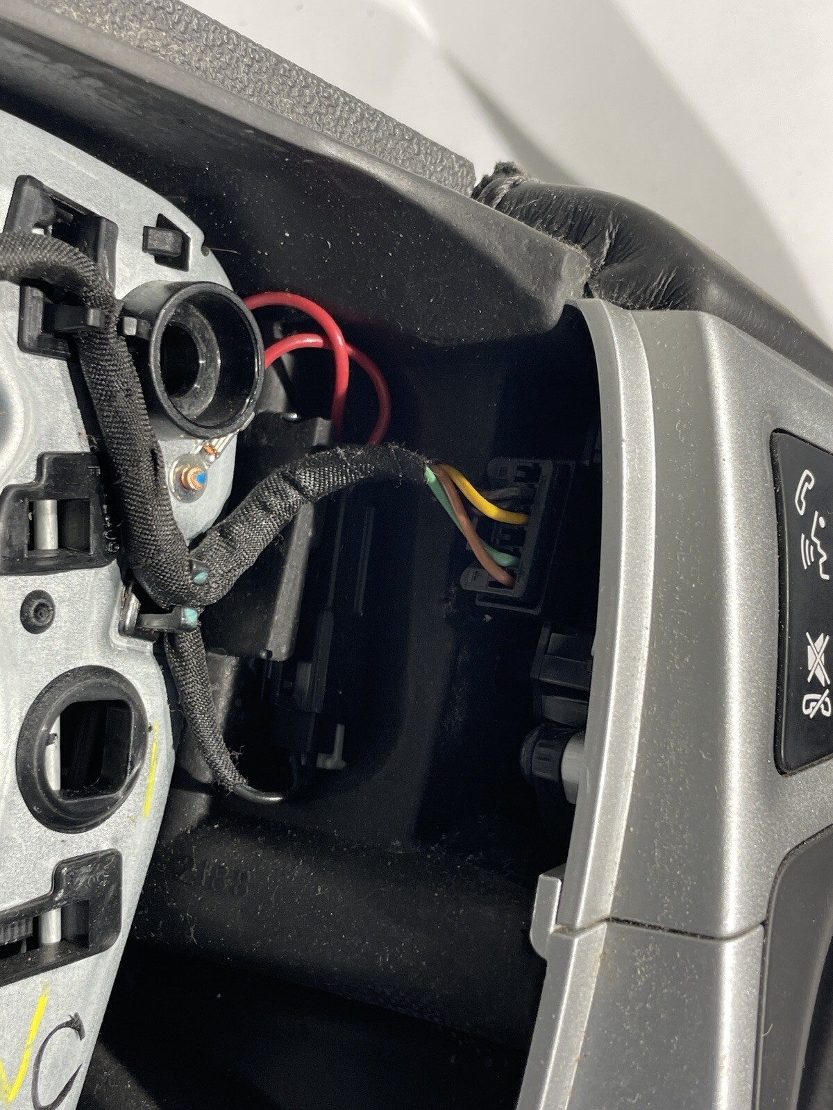 20122017 Chevrolet Equinox Steering Wheel w Bluetooth eBay