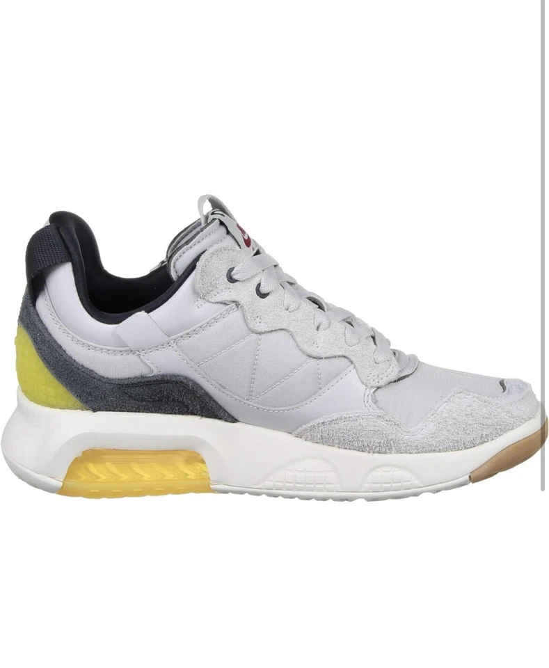 Talla 8 - Jordan MA2 Gris Amplio - CV8122-002 Foto 2 de 4