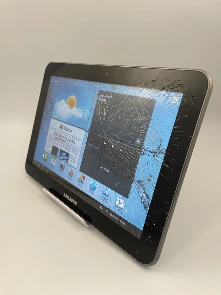 Samsung Galaxy Tab 8.9 GT-P7310 Grey WiFi 10.1" 16GB Android Tablet Cracked - Image 3 of 4