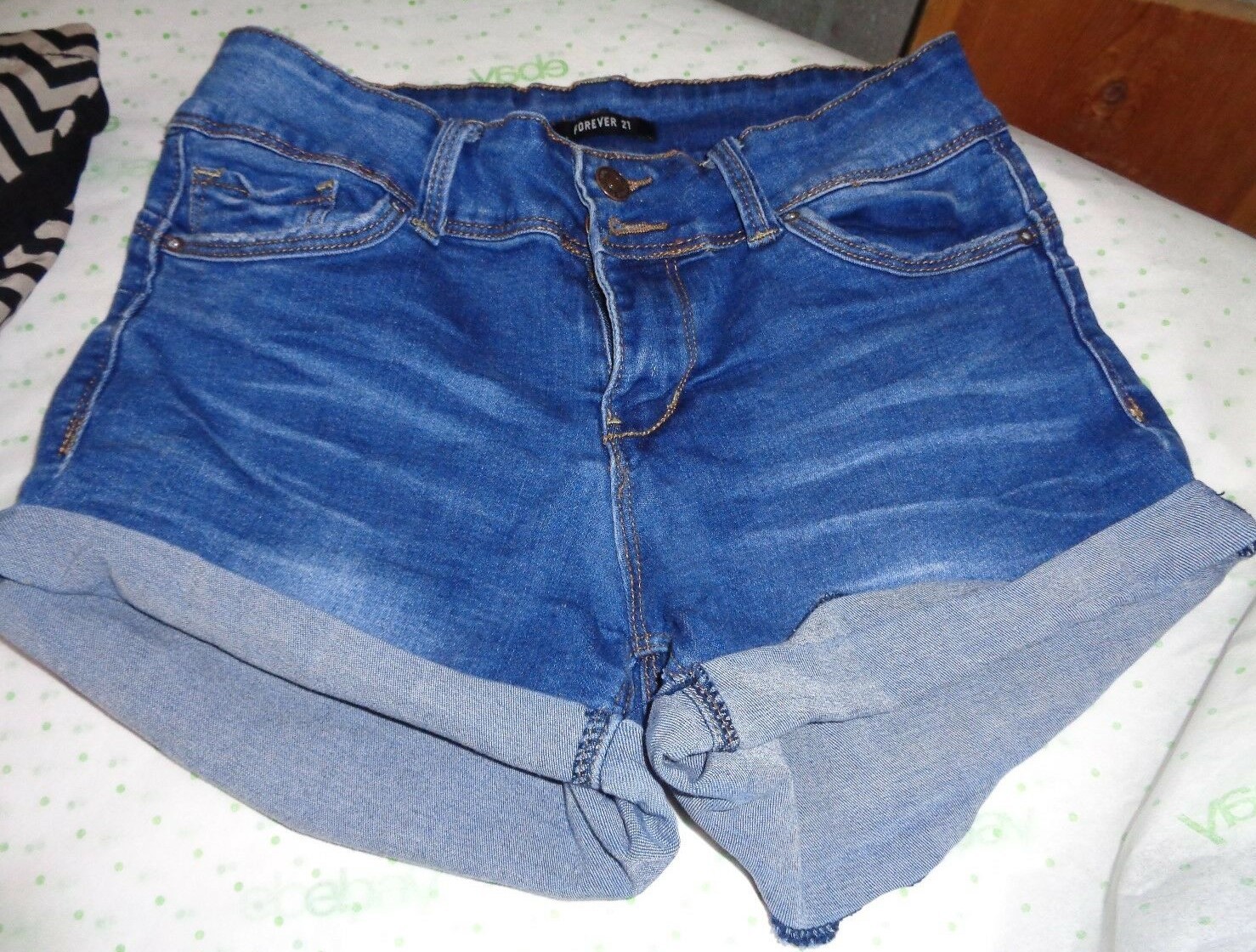 Picture 2 of 3
